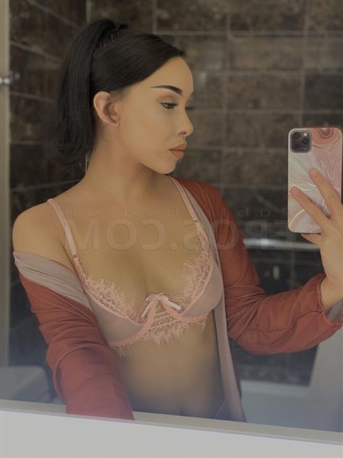 Escort Model En Ning, CBD - 19032