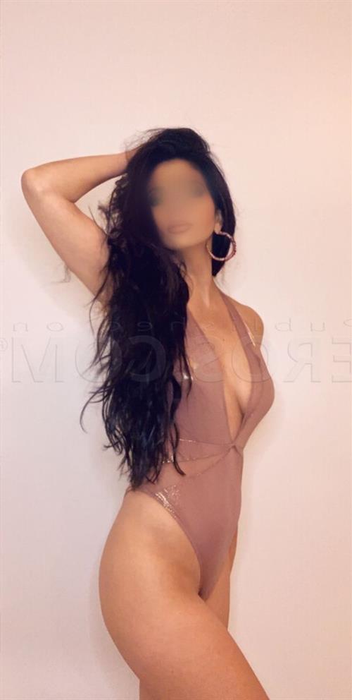 Escort Model Gerlind, City Central - 8757