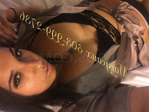 Escort Model Hussam, Horowhenua - 4569