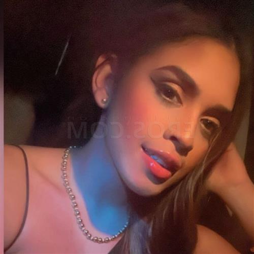 Oluwatimilehin, escort in Botany Downs - 5030
