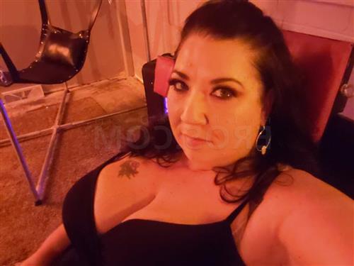 Escort Suparavee, Riccarton - 6200